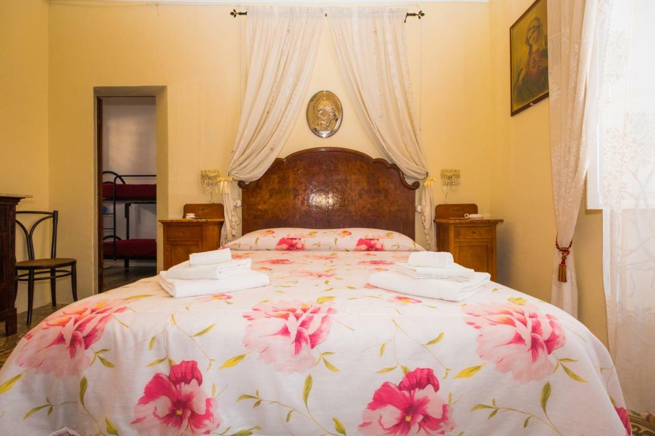Giulia E Pietro - Marettimo Apartments Extérieur photo